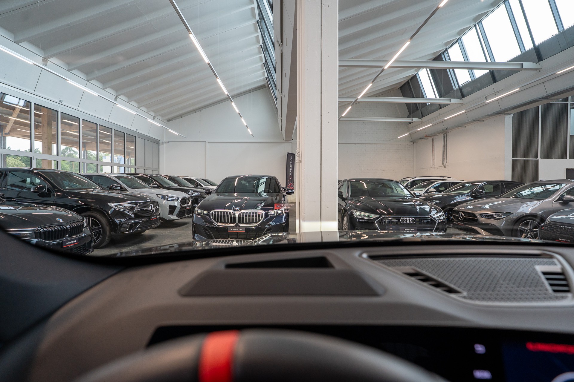 BMW X1 M35i / 360°Kamera / HeadUp / Harman/Kardon-image-22
