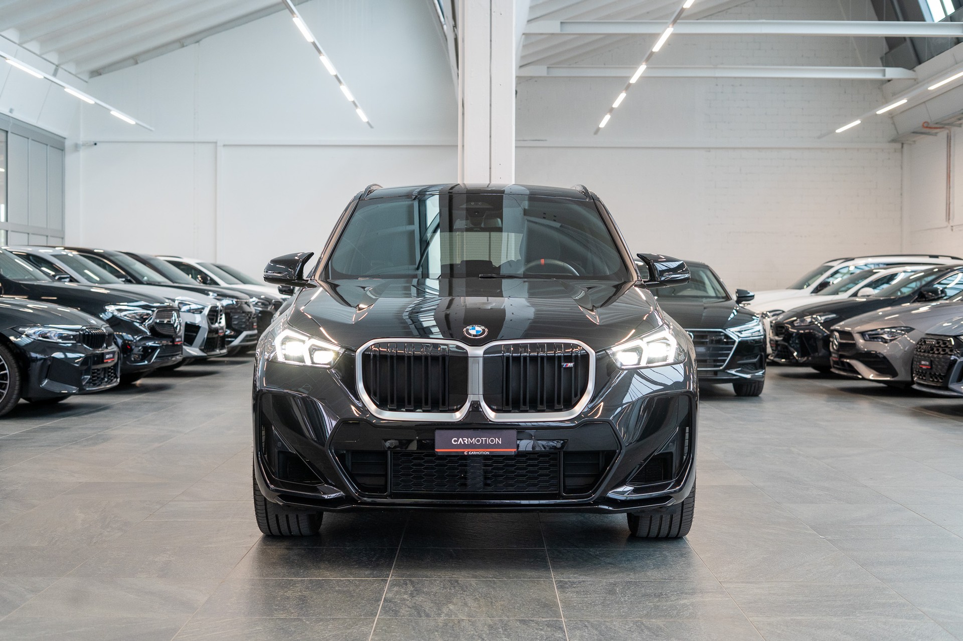 BMW X1 M35i / 360°Kamera / HeadUp / Harman/Kardon-image-1