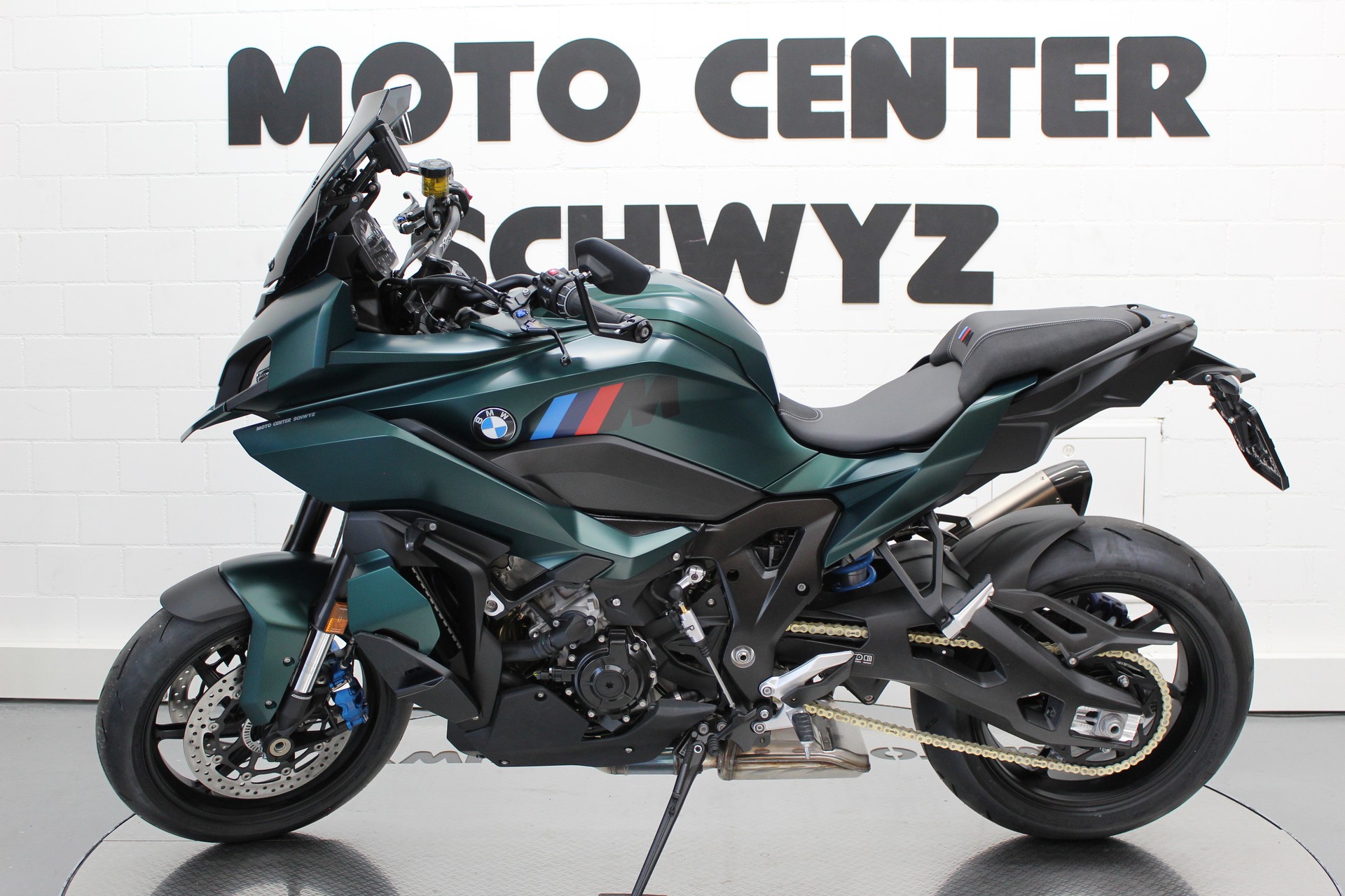 BMW M 1000 XR-image-4