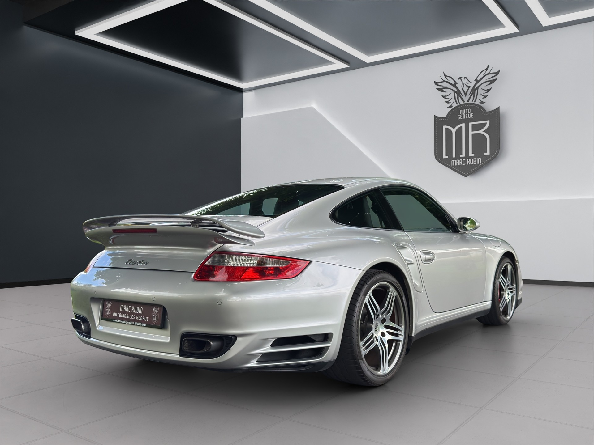 PORSCHE 911 Turbo-image-3