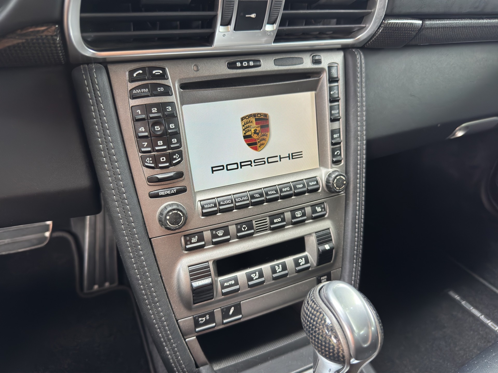 PORSCHE 911 Turbo-image-13
