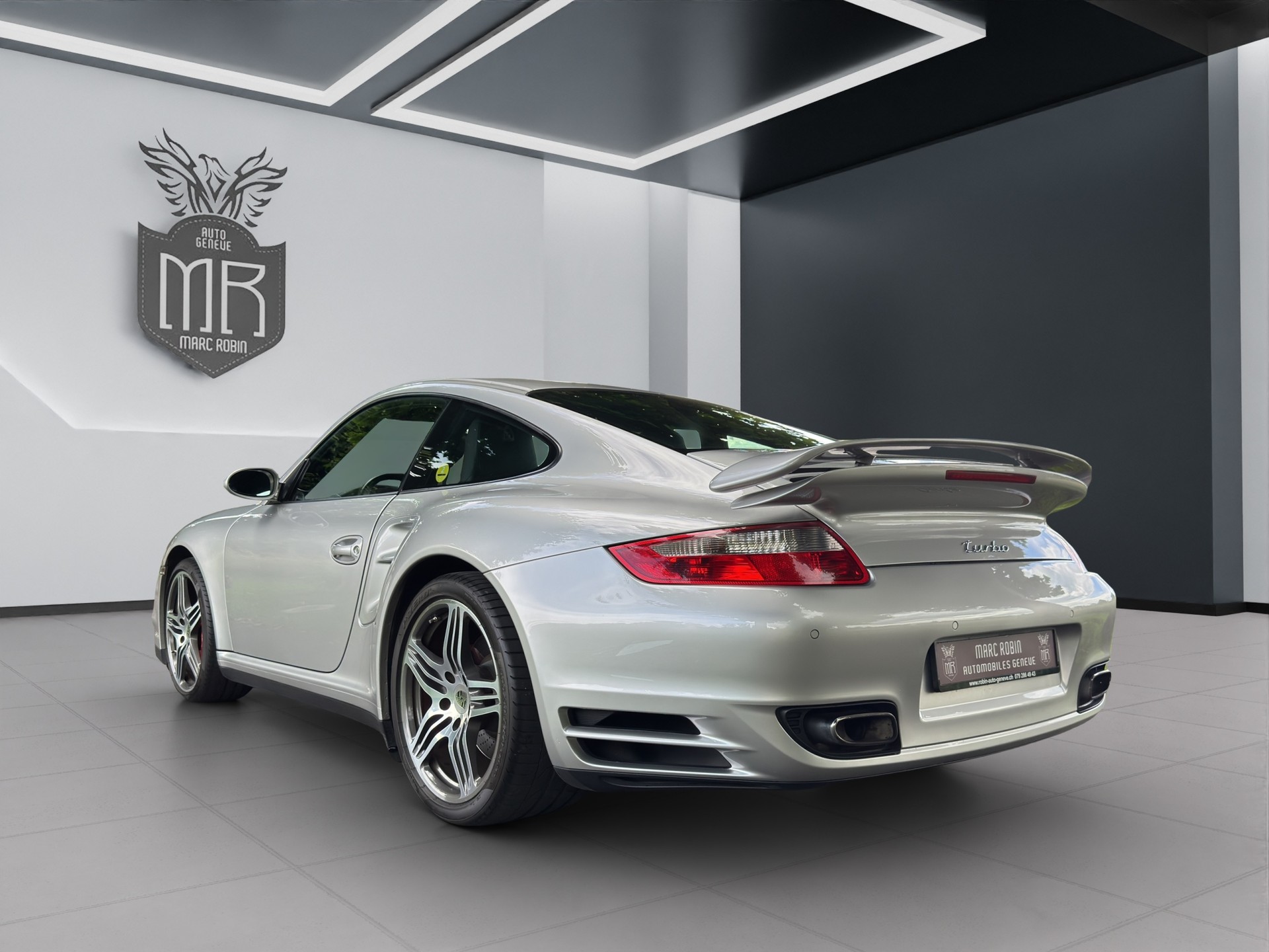 PORSCHE 911 Turbo-image-5