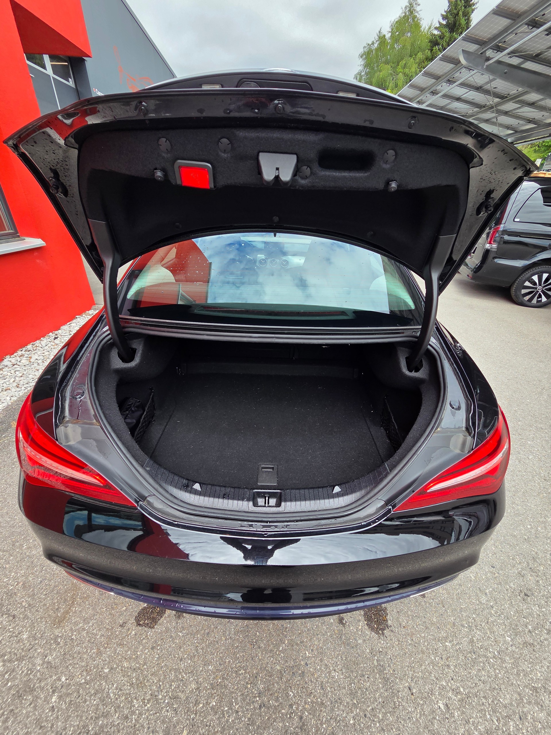MERCEDES-BENZ CLA 250 AMG Line 7G-DCT 4Matic-image-9