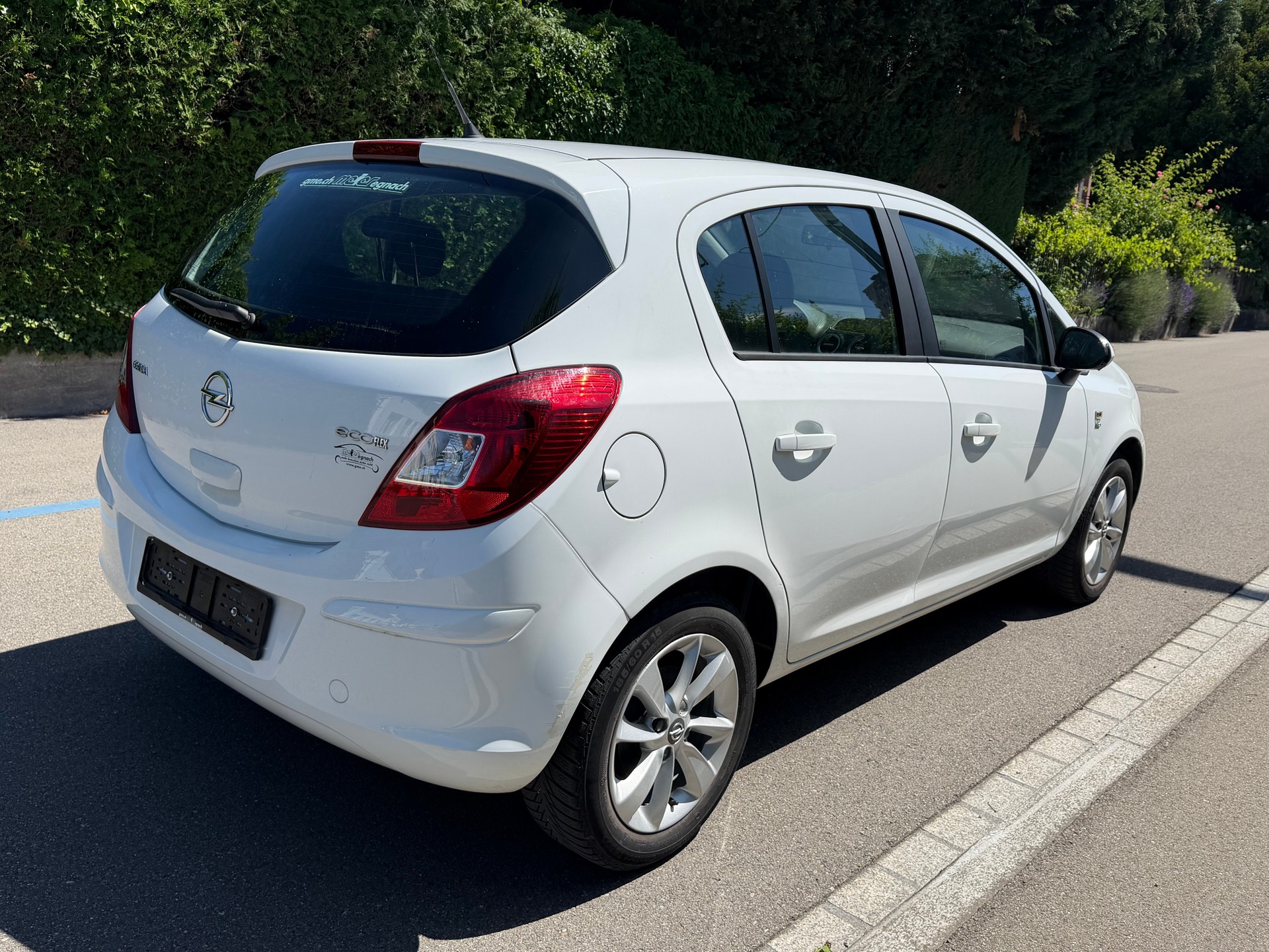 OPEL Corsa 1.2 TP Color Edition-image-2