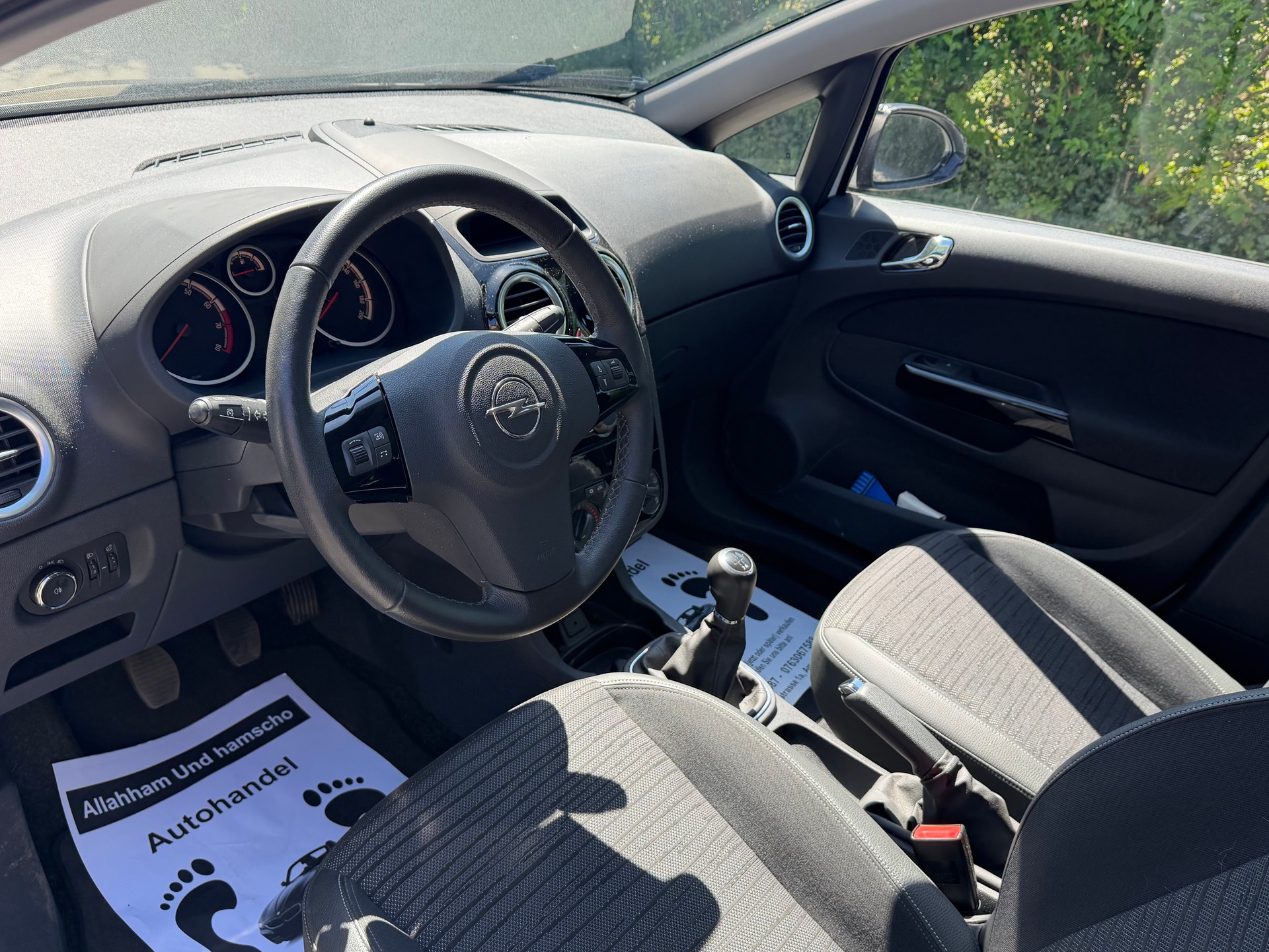 OPEL Corsa 1.2 TP Color Edition-image-13