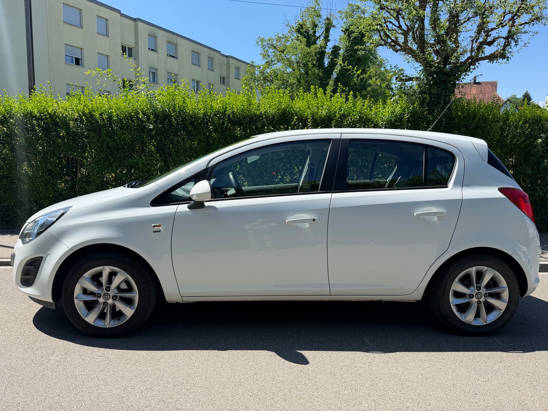 OPEL Corsa 1.2 TP Color Edition-image-5