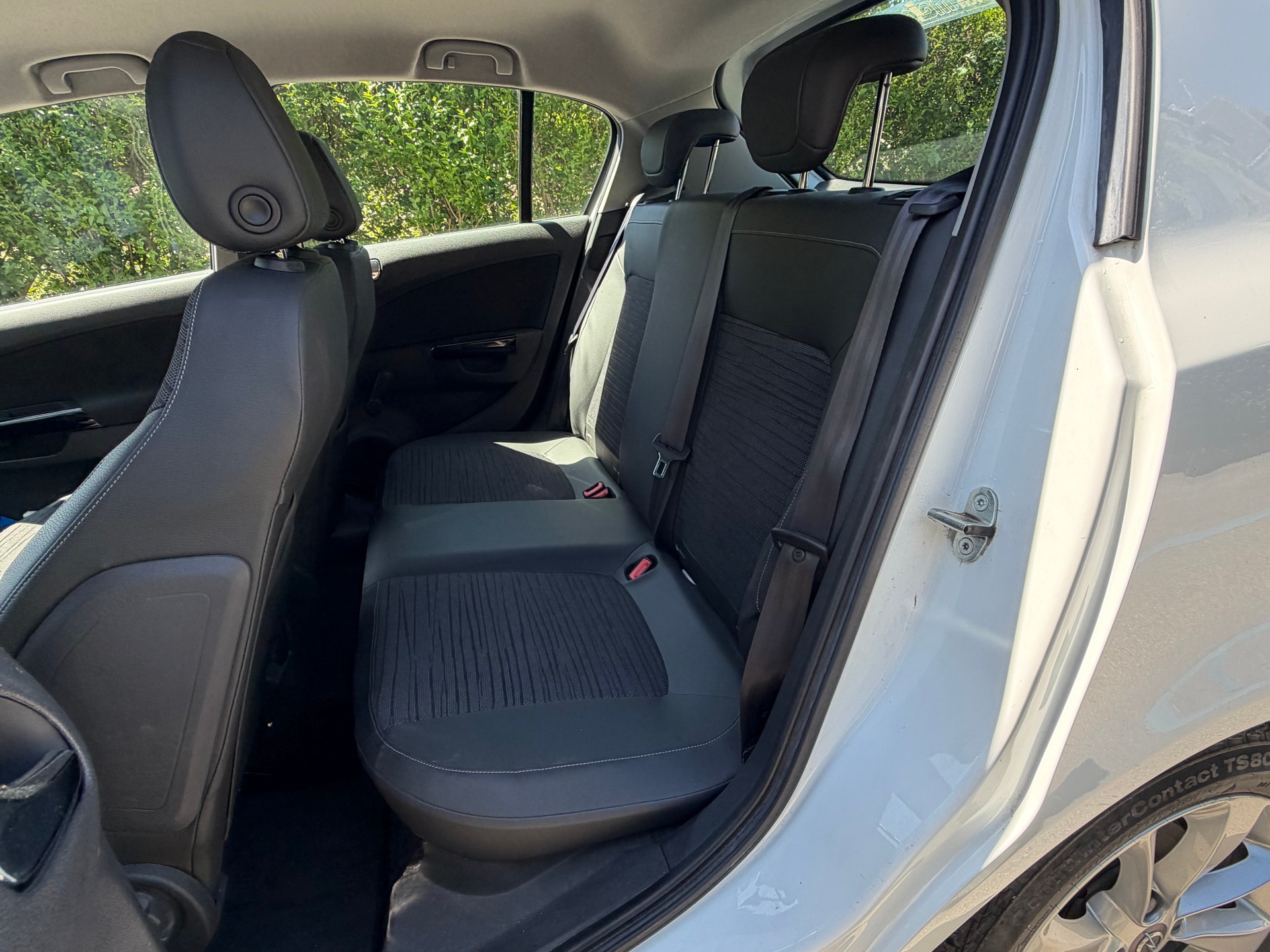 OPEL Corsa 1.2 TP Color Edition-image-9