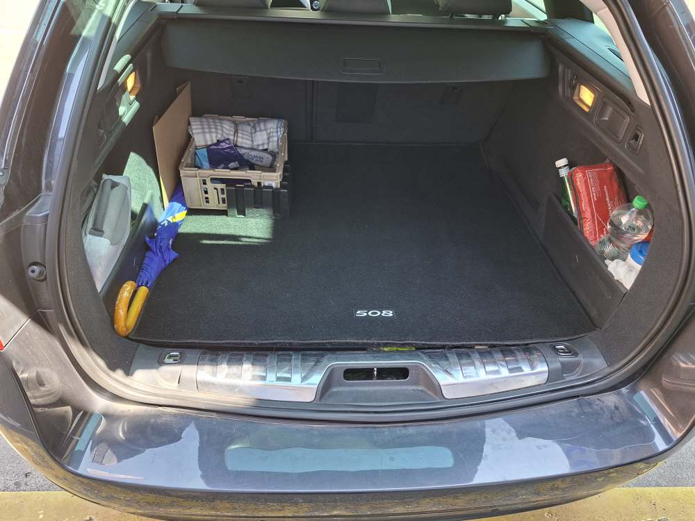 PEUGEOT 508 SW 2.0 BlueHDi 180 Allure S/S-image-15