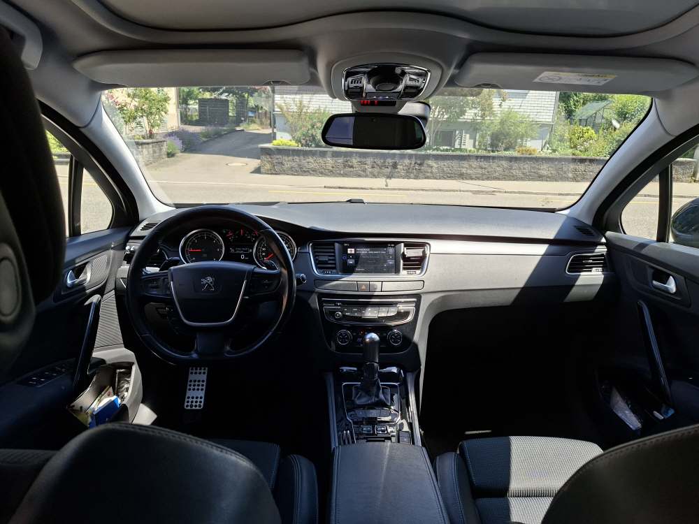 PEUGEOT 508 SW 2.0 BlueHDi 180 Allure S/S-image-9