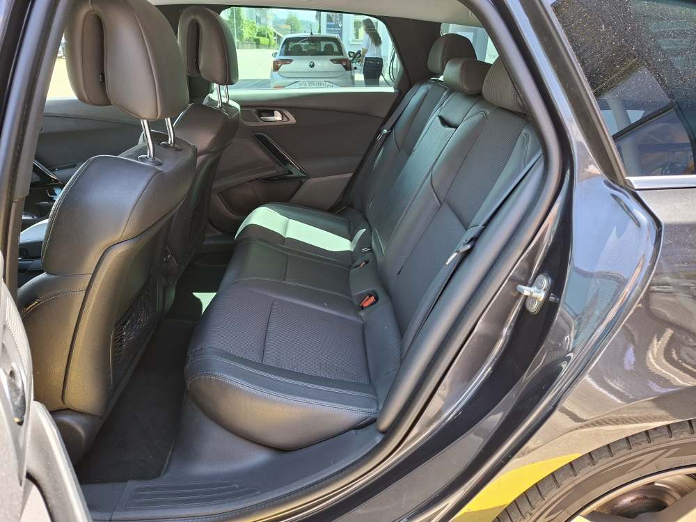 PEUGEOT 508 SW 2.0 BlueHDi 180 Allure S/S-image-7
