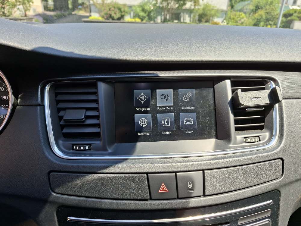 PEUGEOT 508 SW 2.0 BlueHDi 180 Allure S/S-image-12