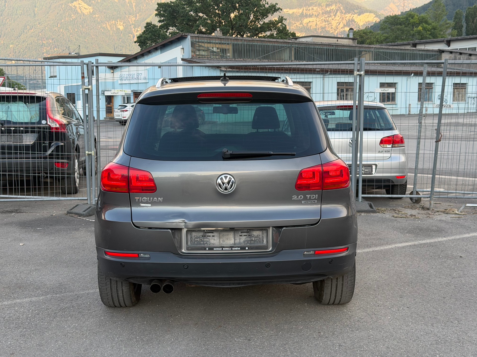 VW Tiguan 2.0 TDI BMT Design 4Motion DSG-image-3