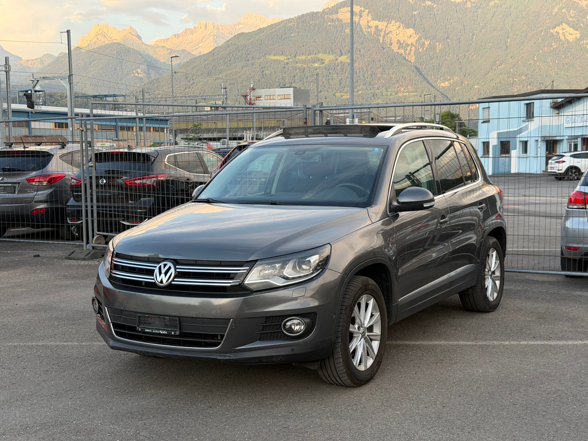 VW Tiguan 2.0 TDI BMT Design 4Motion DSG-image-0
