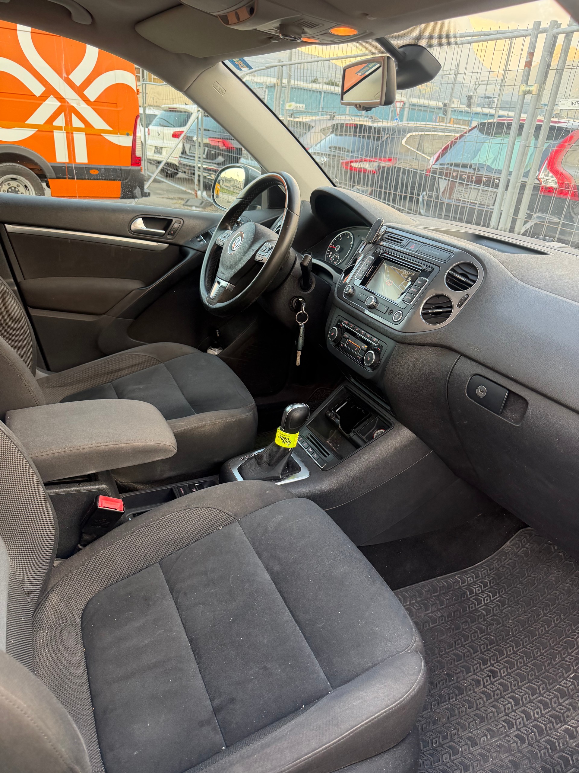 VW Tiguan 2.0 TDI BMT Design 4Motion DSG-image-10