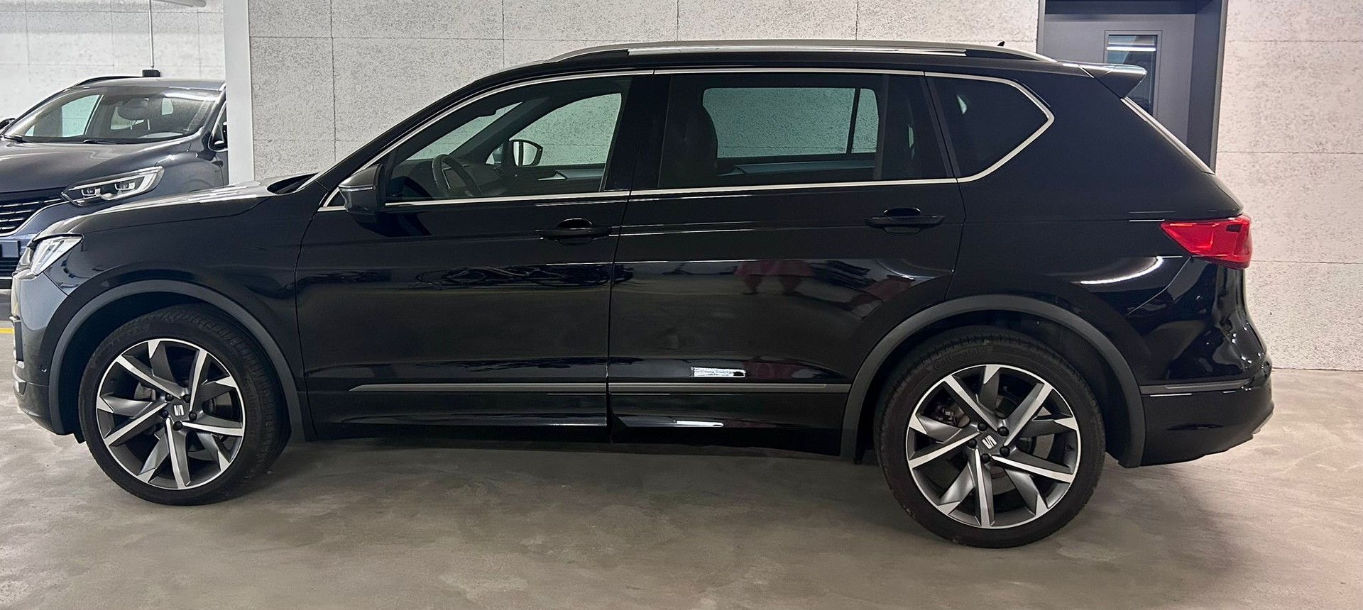 SEAT 2.0 TSI Swiss FR 4Drive DSG-image-0