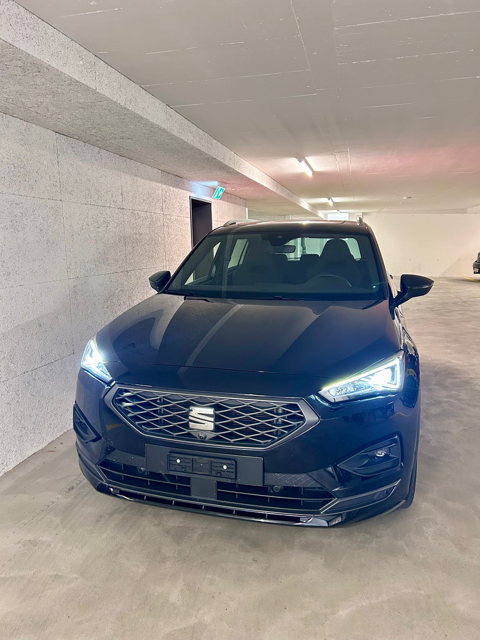 SEAT 2.0 TSI Swiss FR 4Drive DSG-image-3
