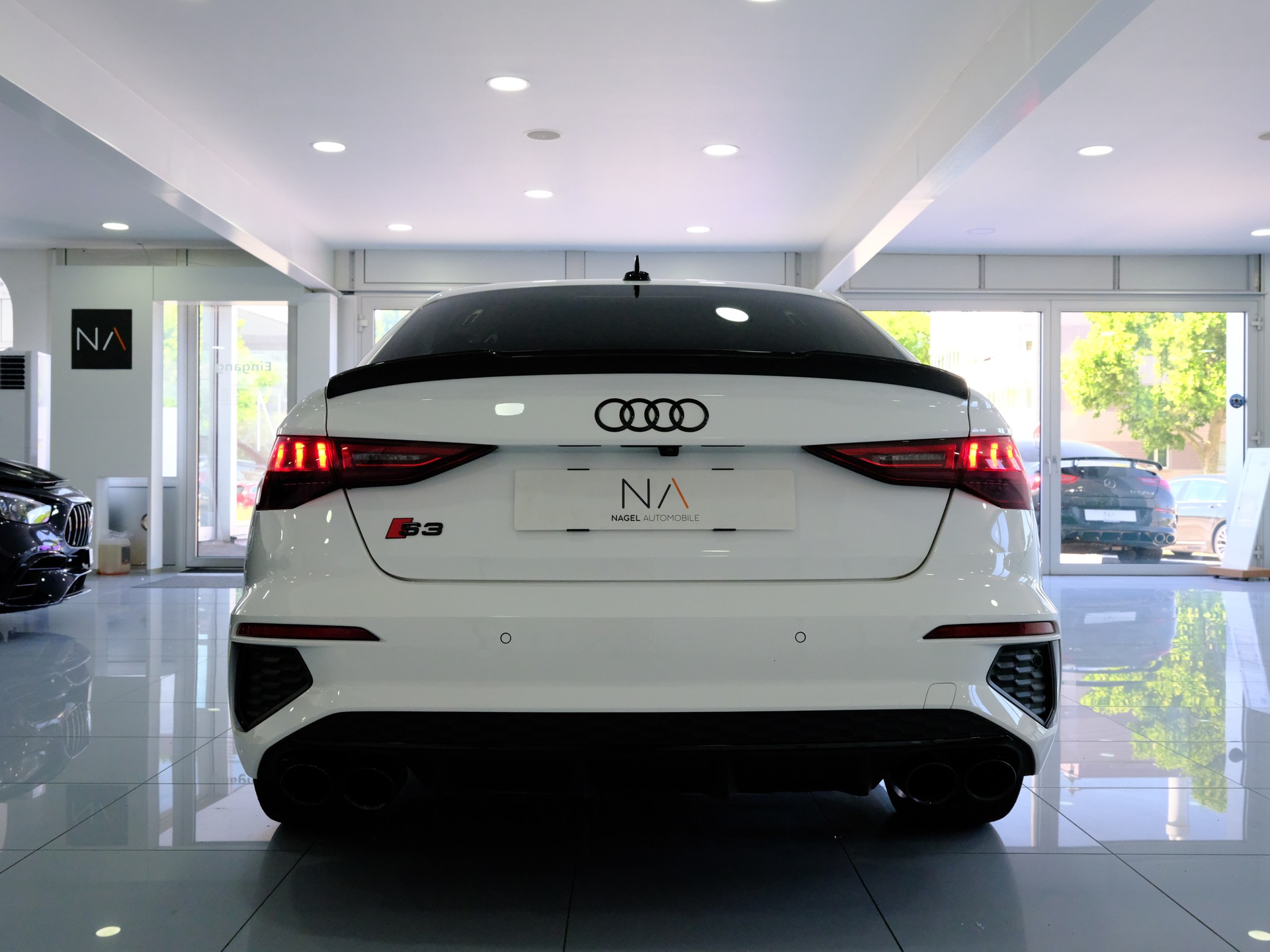 AUDI S3 Limousine 2.0 TFSI quattro S-tronic-image-5