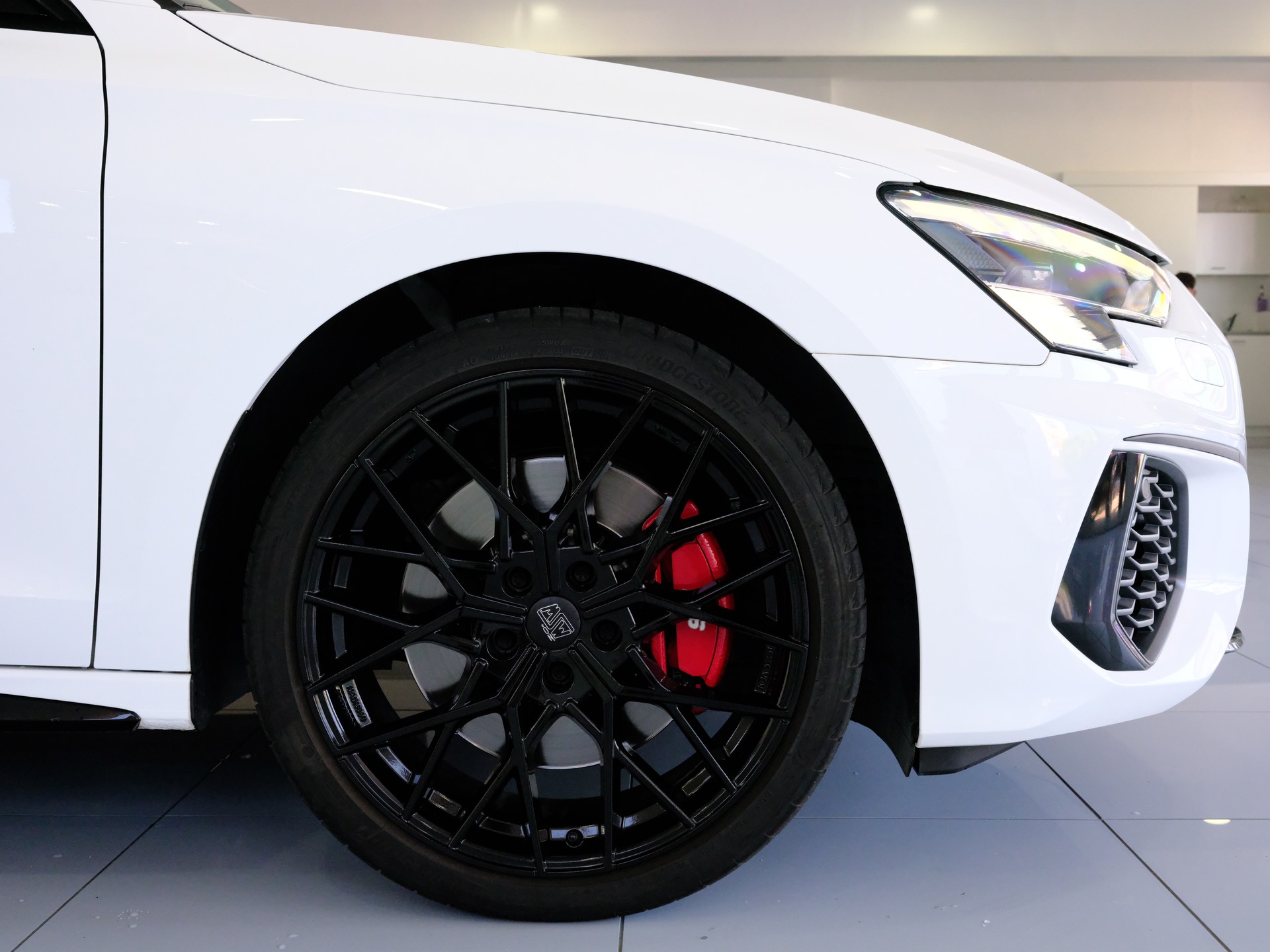 AUDI S3 Limousine 2.0 TFSI quattro S-tronic-image-15