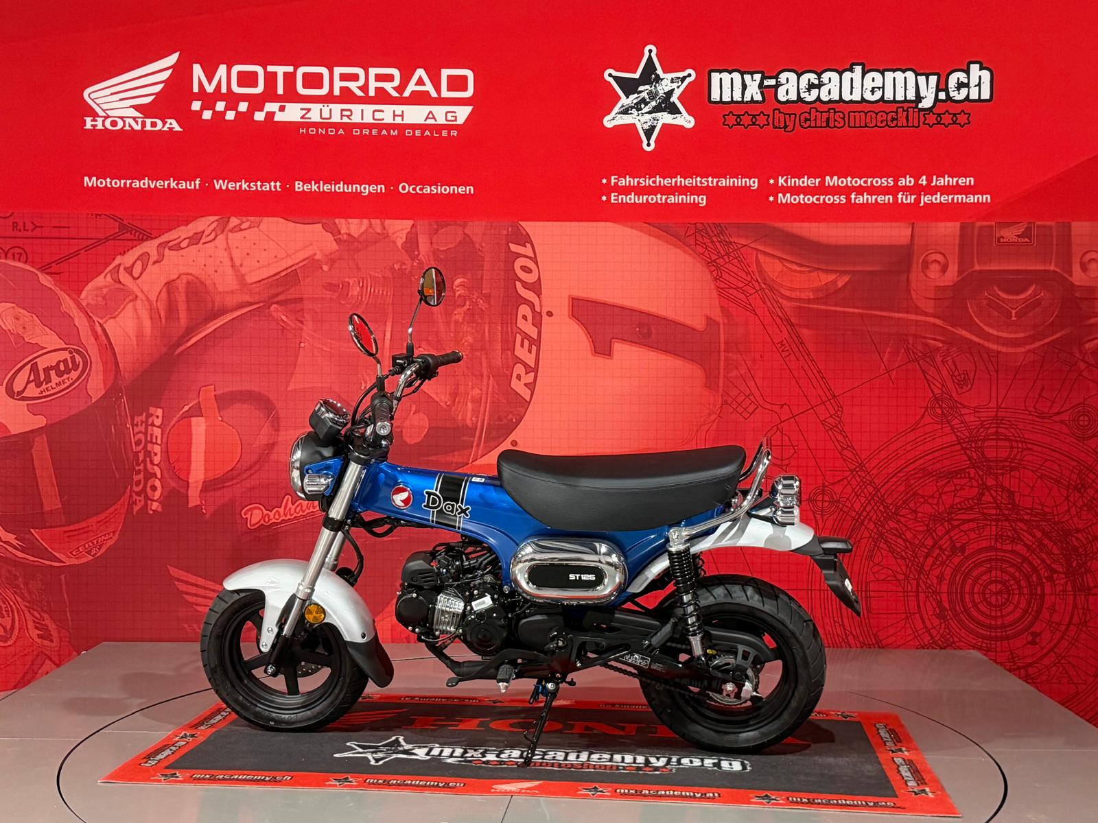 HONDA ***ST 125 Dax***Pearl Glittering Blue***Neufahrzeug-showroom-element-1