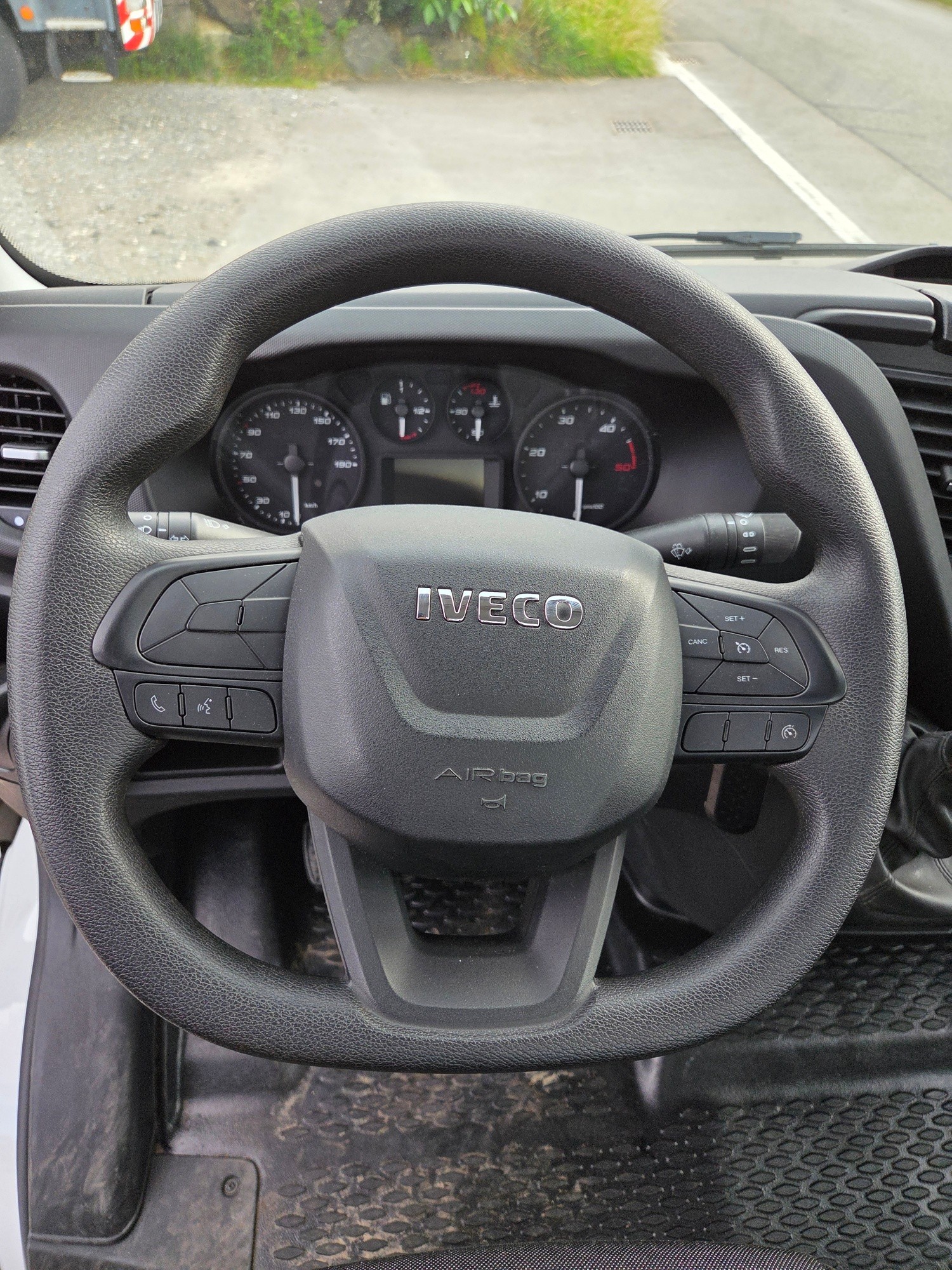 IVECO 35 C 16H-image-4