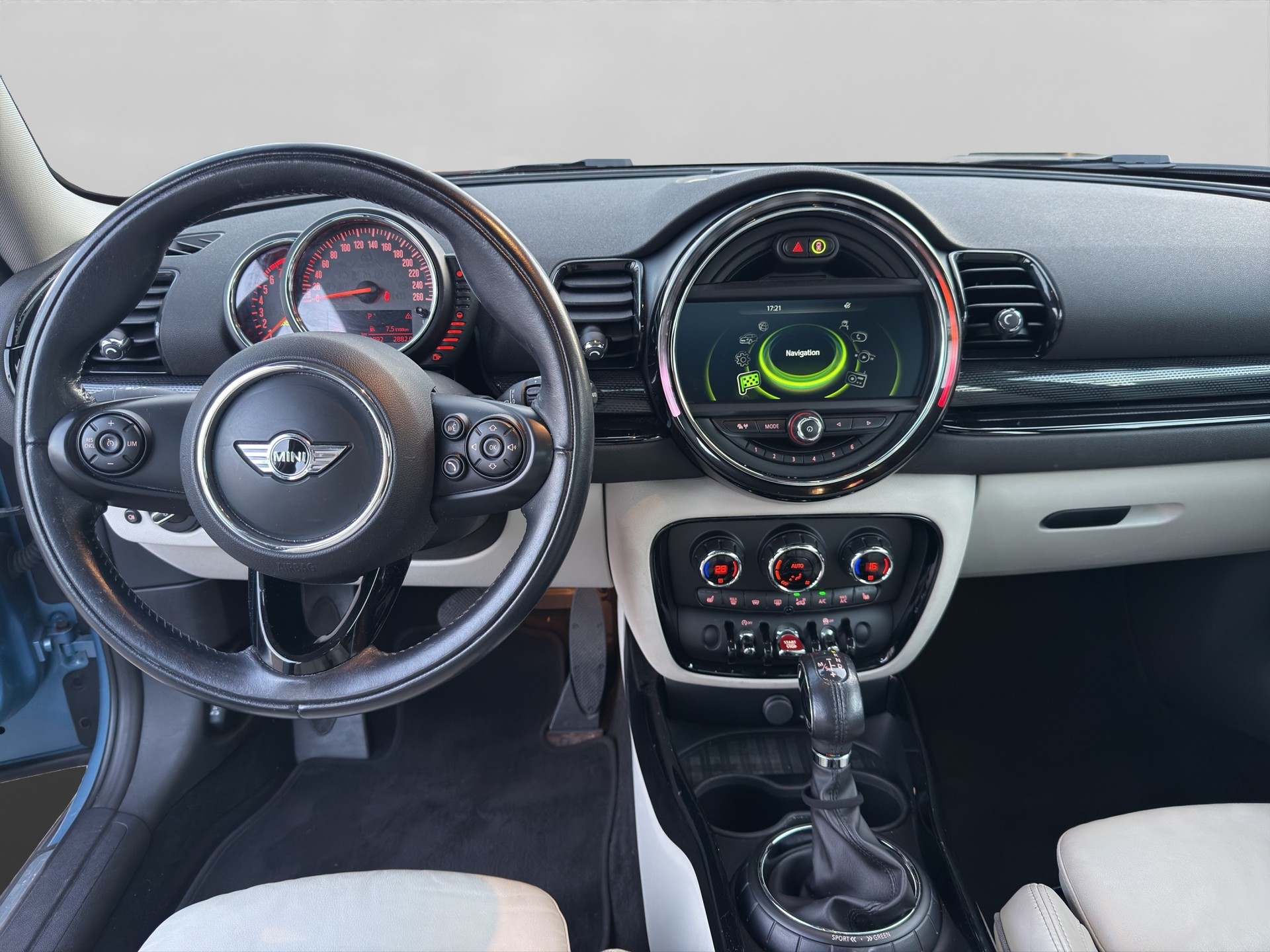 MINI Clubman Cooper S ALL4 Steptronic-image-12
