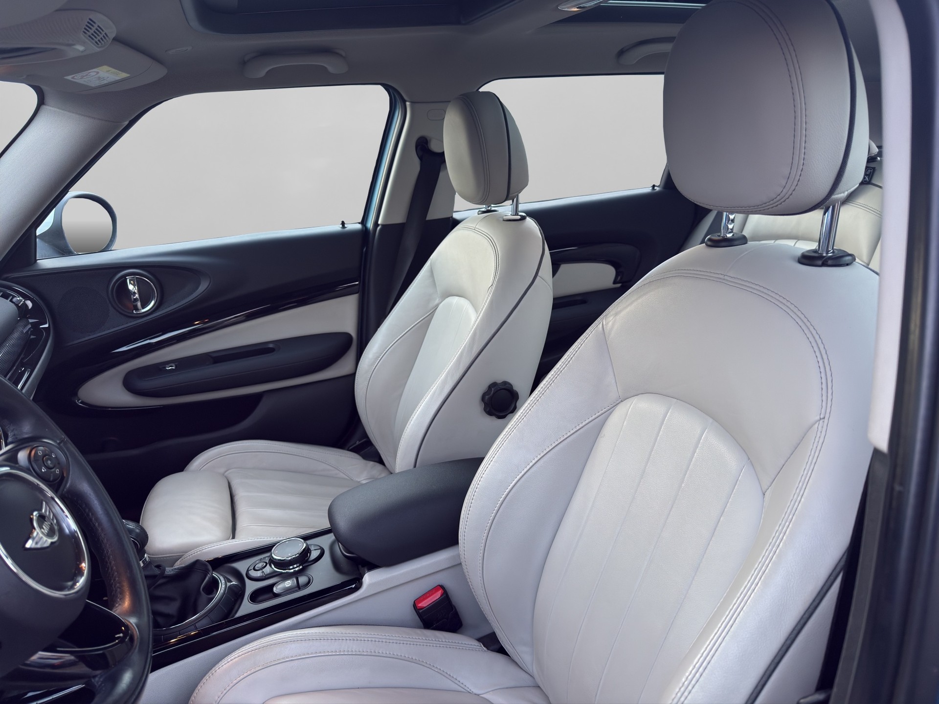 MINI Clubman Cooper S ALL4 Steptronic-image-8