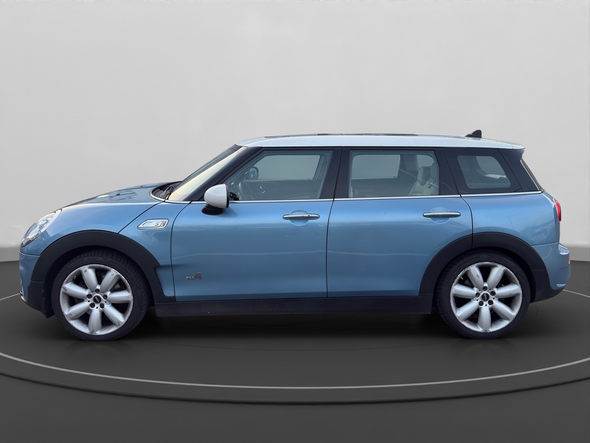 MINI Clubman Cooper S ALL4 Steptronic-image-1