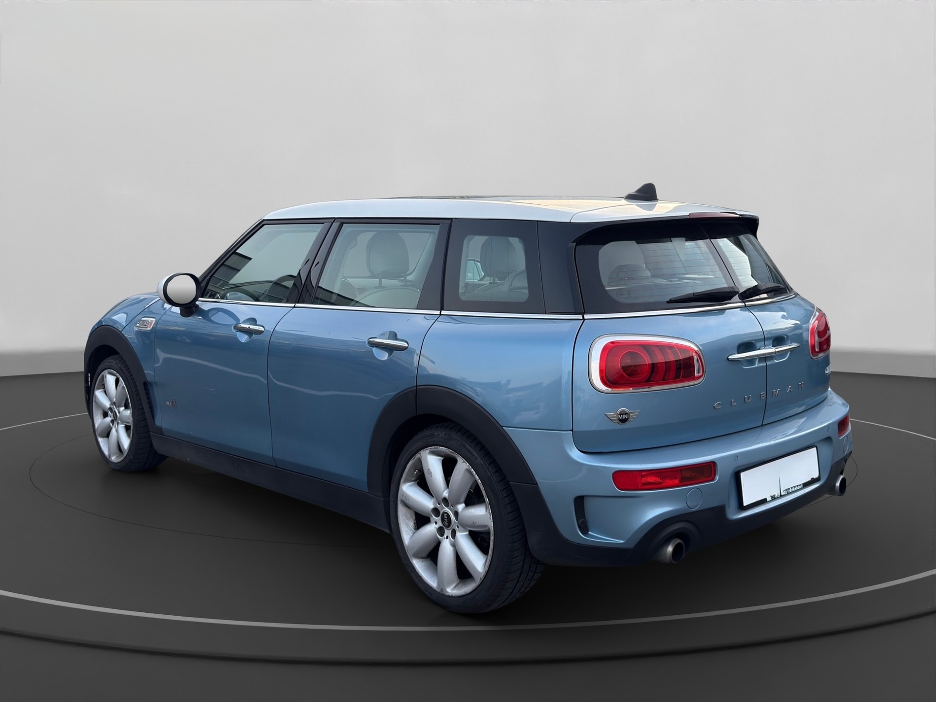 MINI Clubman Cooper S ALL4 Steptronic-image-2