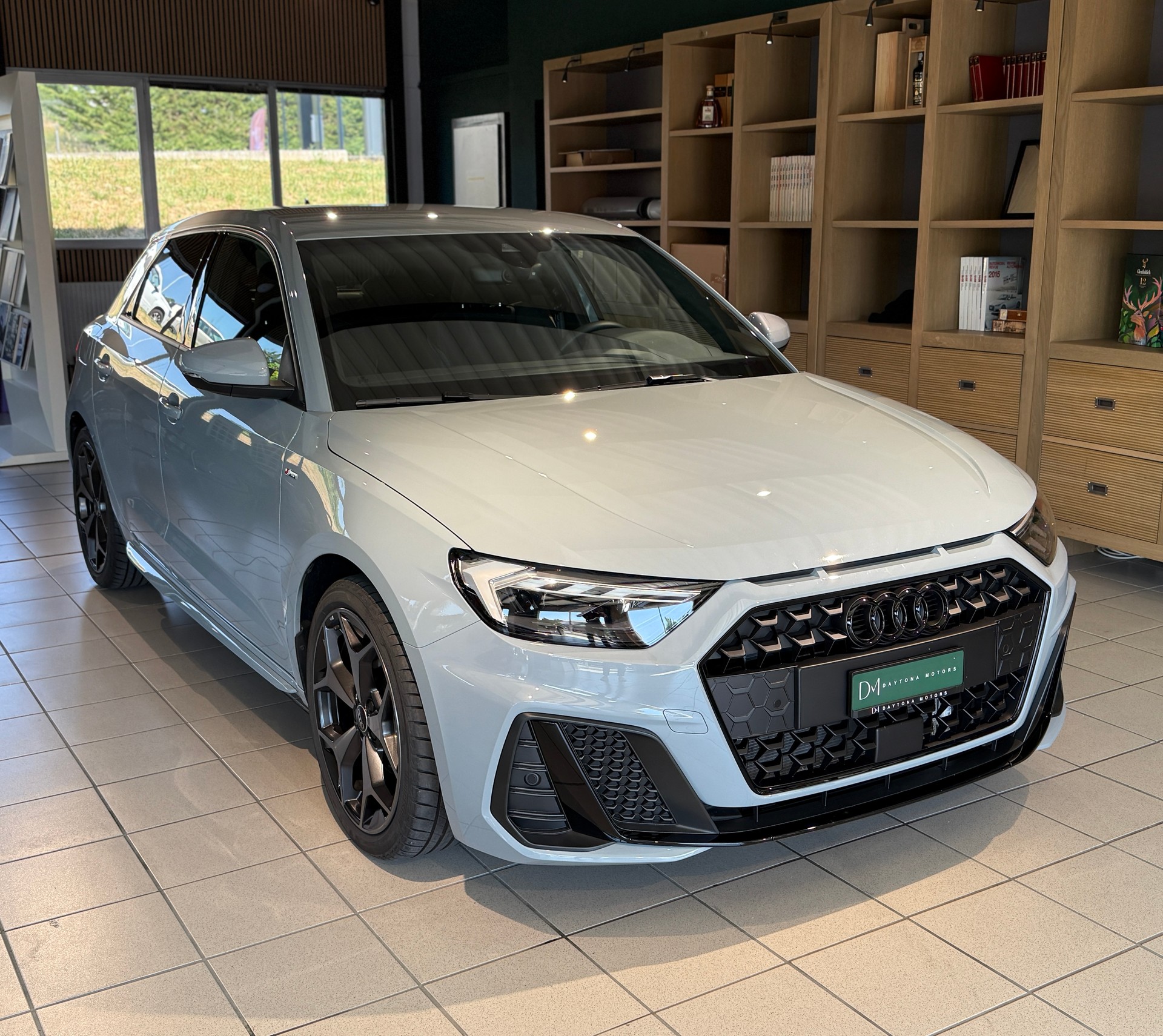 AUDI A1 Sportback 35 TFSI S Line S-tronic-image-2