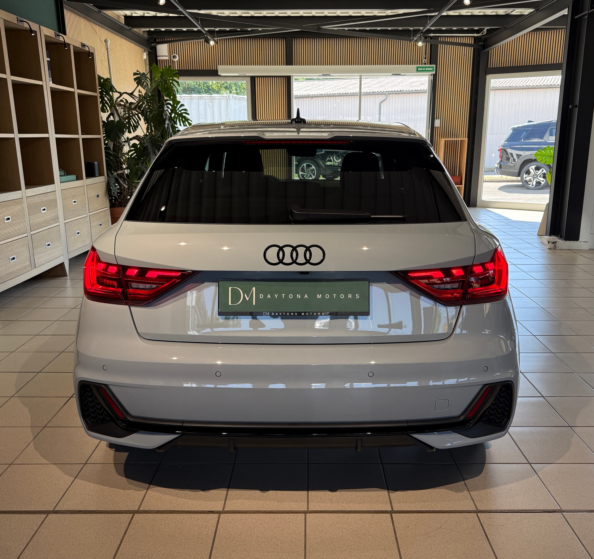 AUDI A1 Sportback 35 TFSI S Line S-tronic-image-6