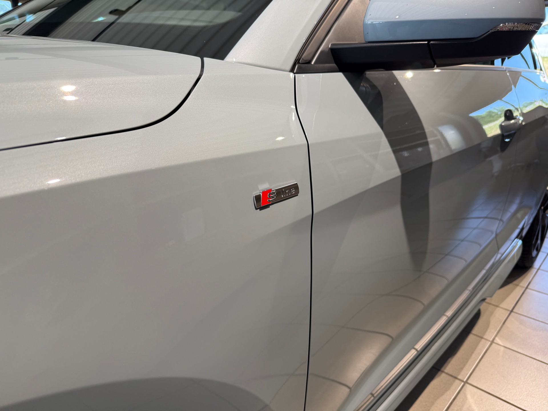 AUDI A1 Sportback 35 TFSI S Line S-tronic-image-1