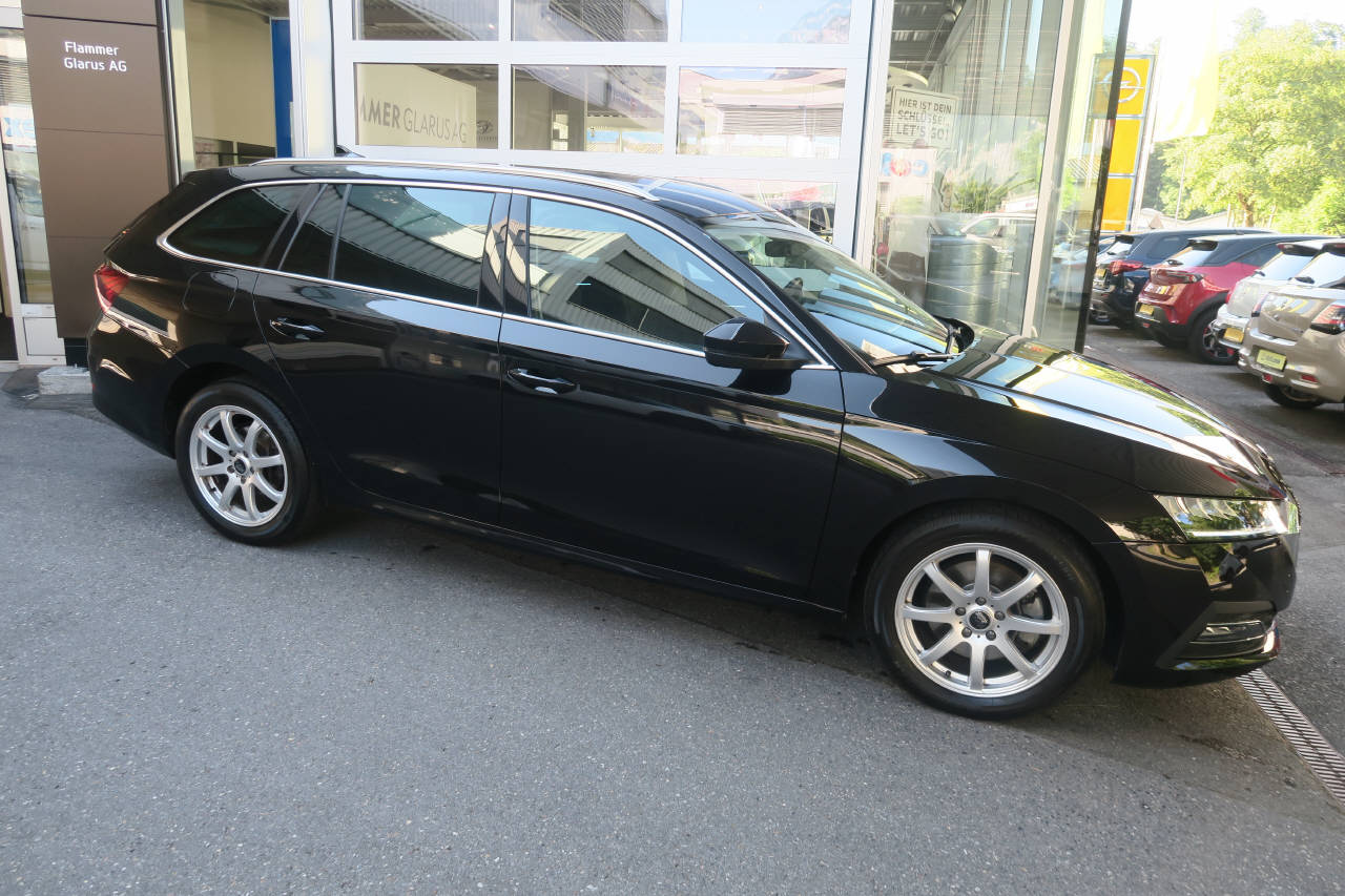 SKODA Octavia Combi 2.0 TSI Style 4x4 DSG-image-1