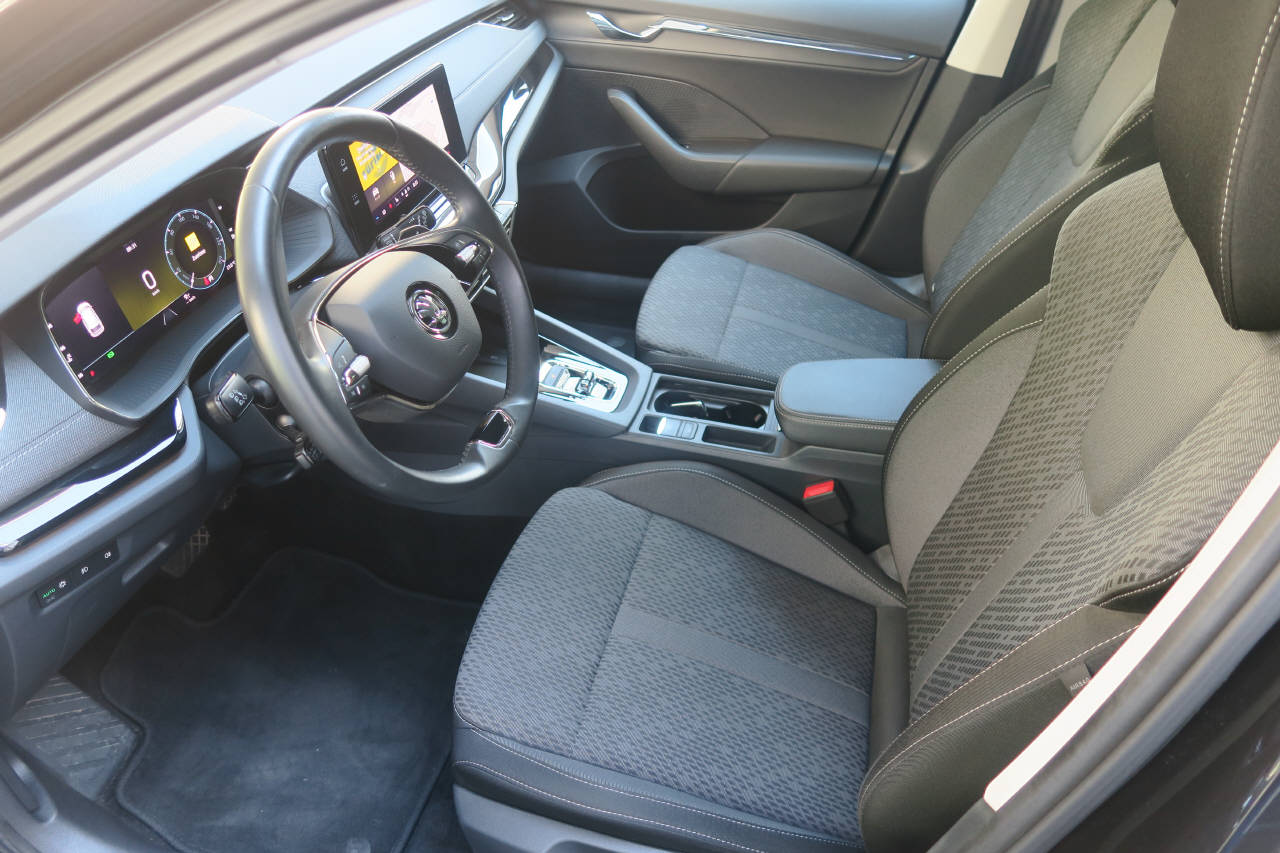 SKODA Octavia Combi 2.0 TSI Style 4x4 DSG-image-3