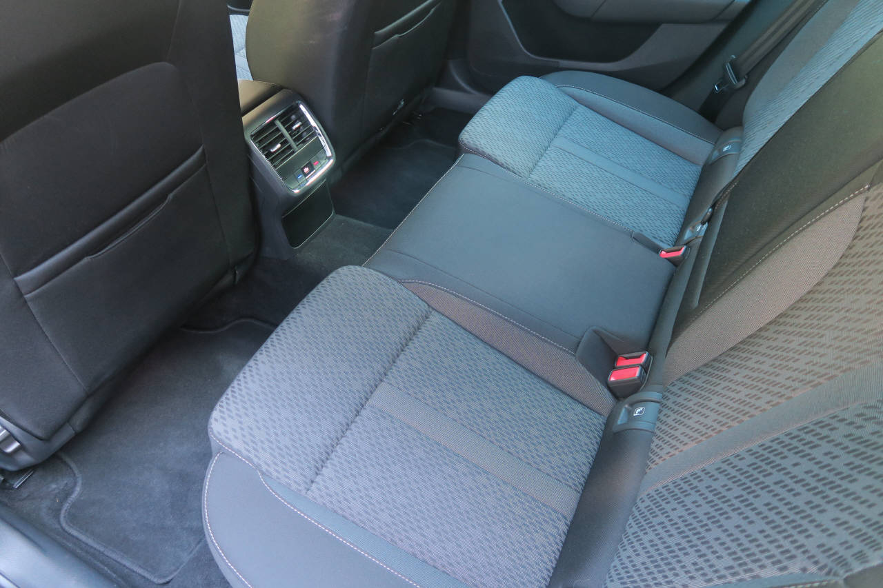 SKODA Octavia Combi 2.0 TSI Style 4x4 DSG-image-12