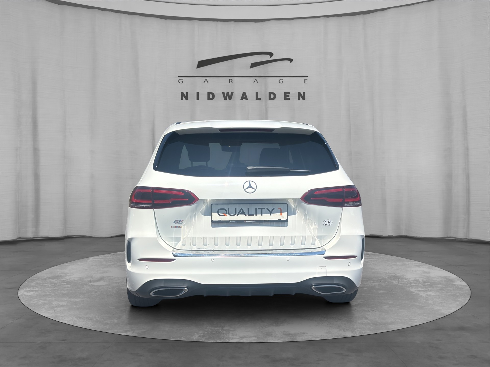 MERCEDES-BENZ B 200 AMG Line 7G-DCT-image-4