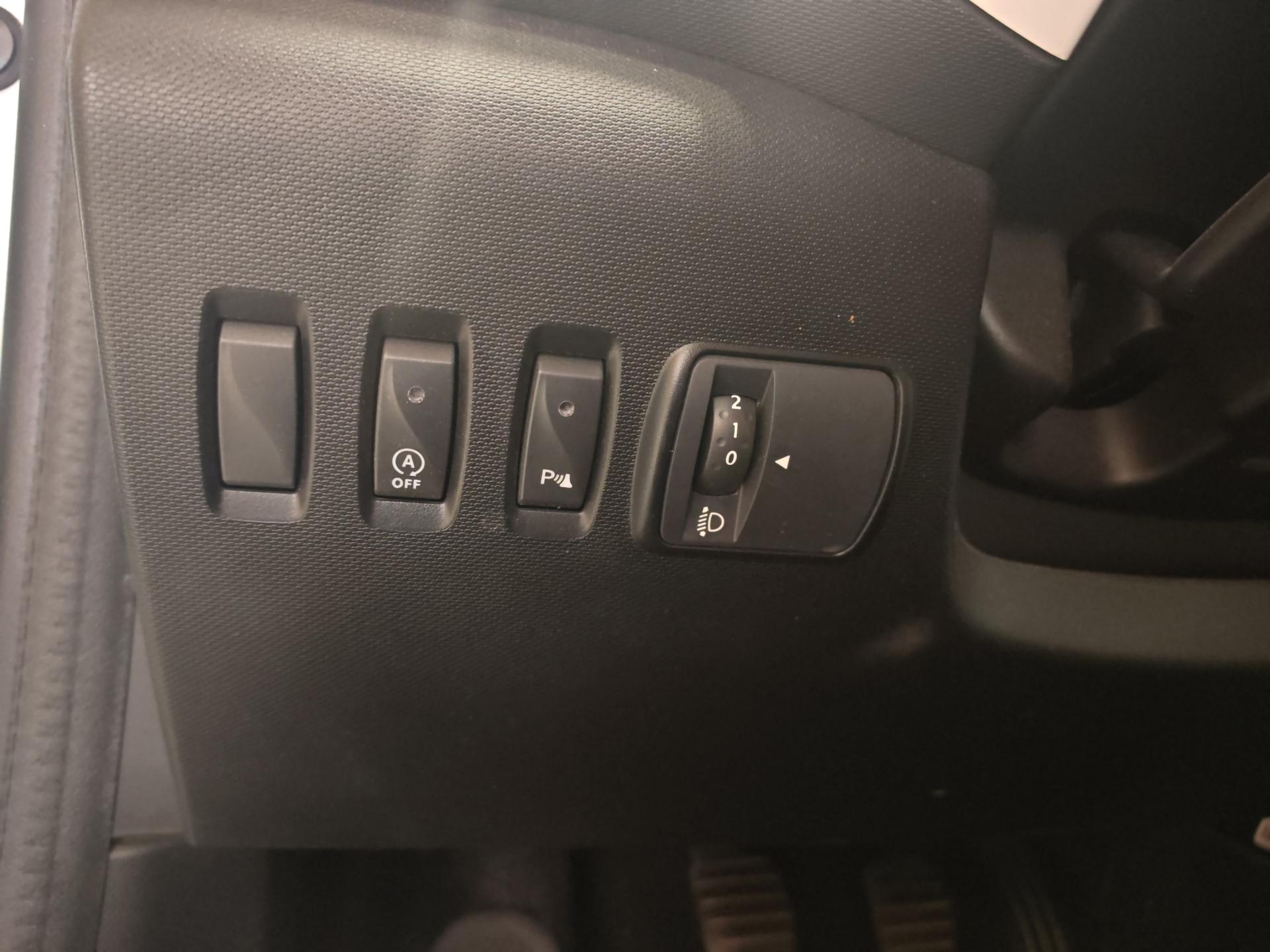RENAULT Twingo 0.9 Intens-image-17