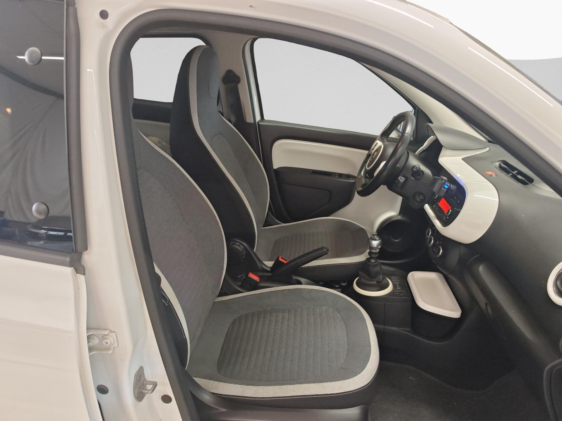RENAULT Twingo 0.9 Intens-image-15