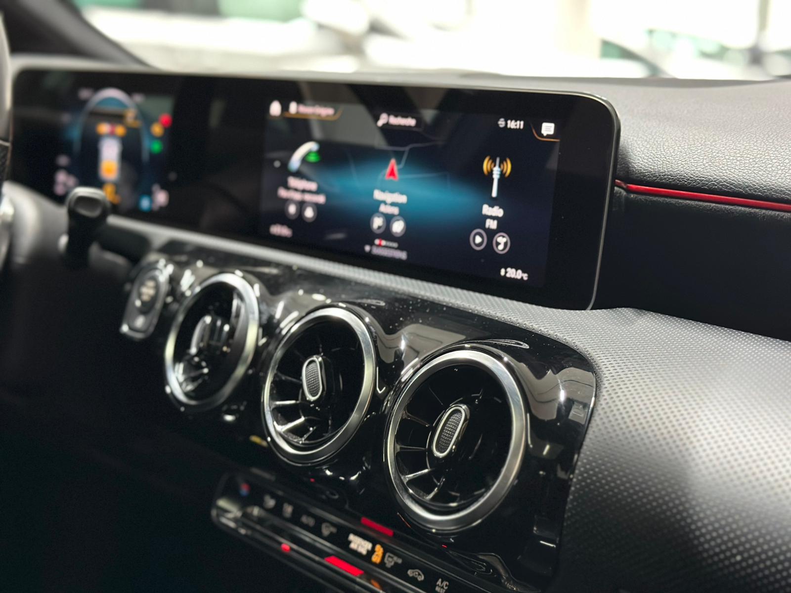 MERCEDES-BENZ A 180 d-image-13