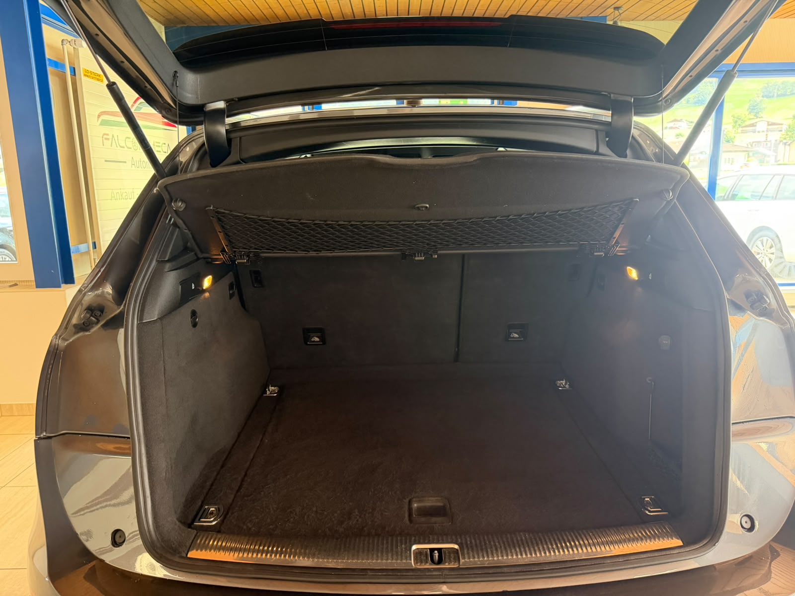 AUDI Q5 2.0 TDI quattro S-tronic-image-20