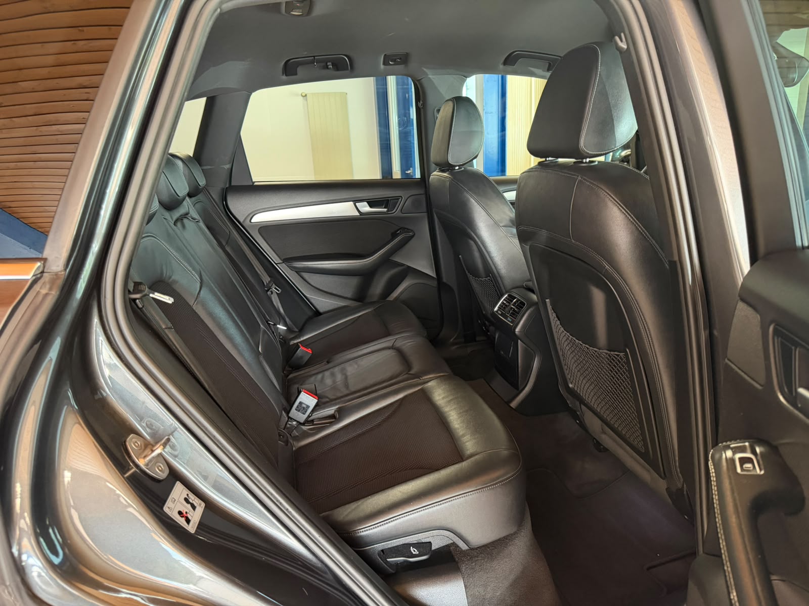 AUDI Q5 2.0 TDI quattro S-tronic-image-19