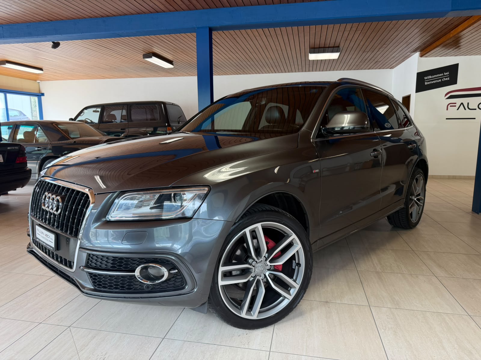 AUDI Q5 2.0 TDI quattro S-tronic-image-4