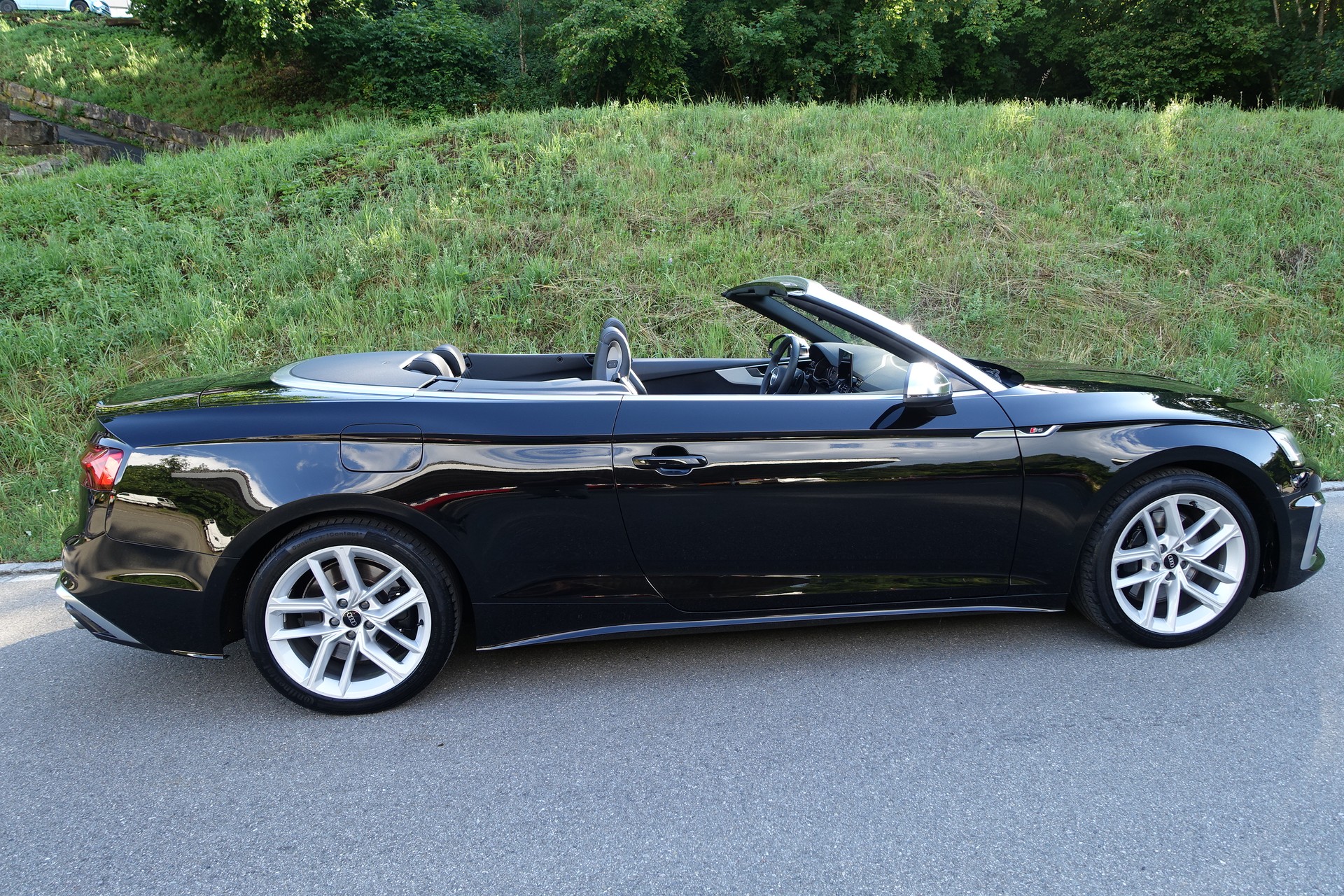 AUDI S5 Cabriolet 3.0 TFSI quattro tiptronic-image-14