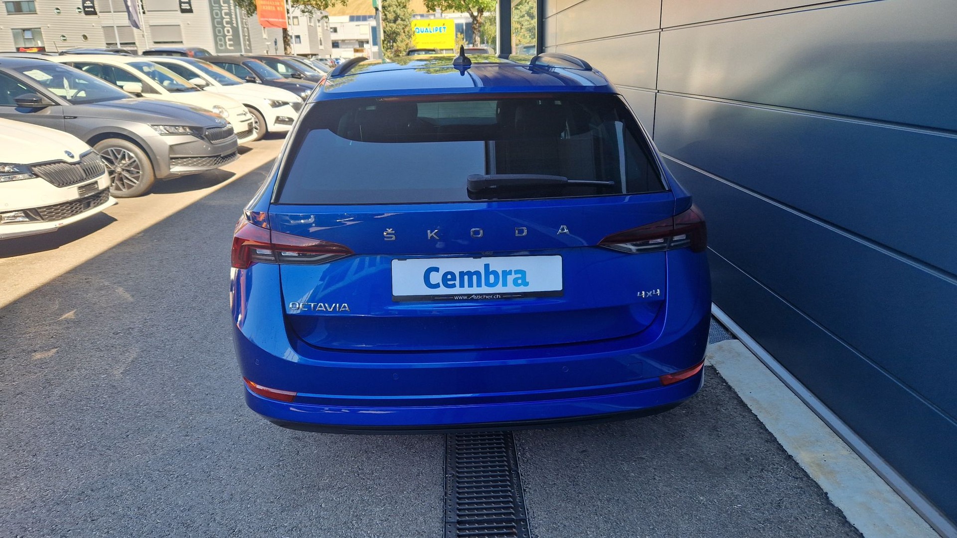 SKODA Octavia Combi 2.0 TDI DSG Style 4x4-showroom-element-3