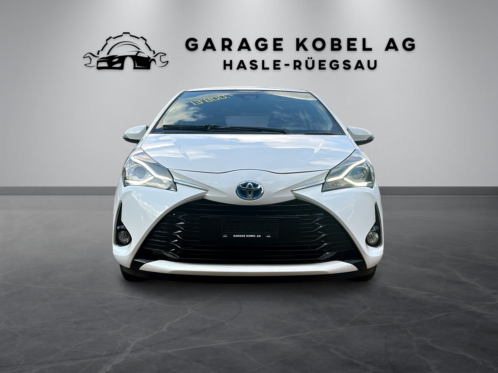 TOYOTA Yaris 1.5 VVT-i Hybrid Trend e-CVT-image-1