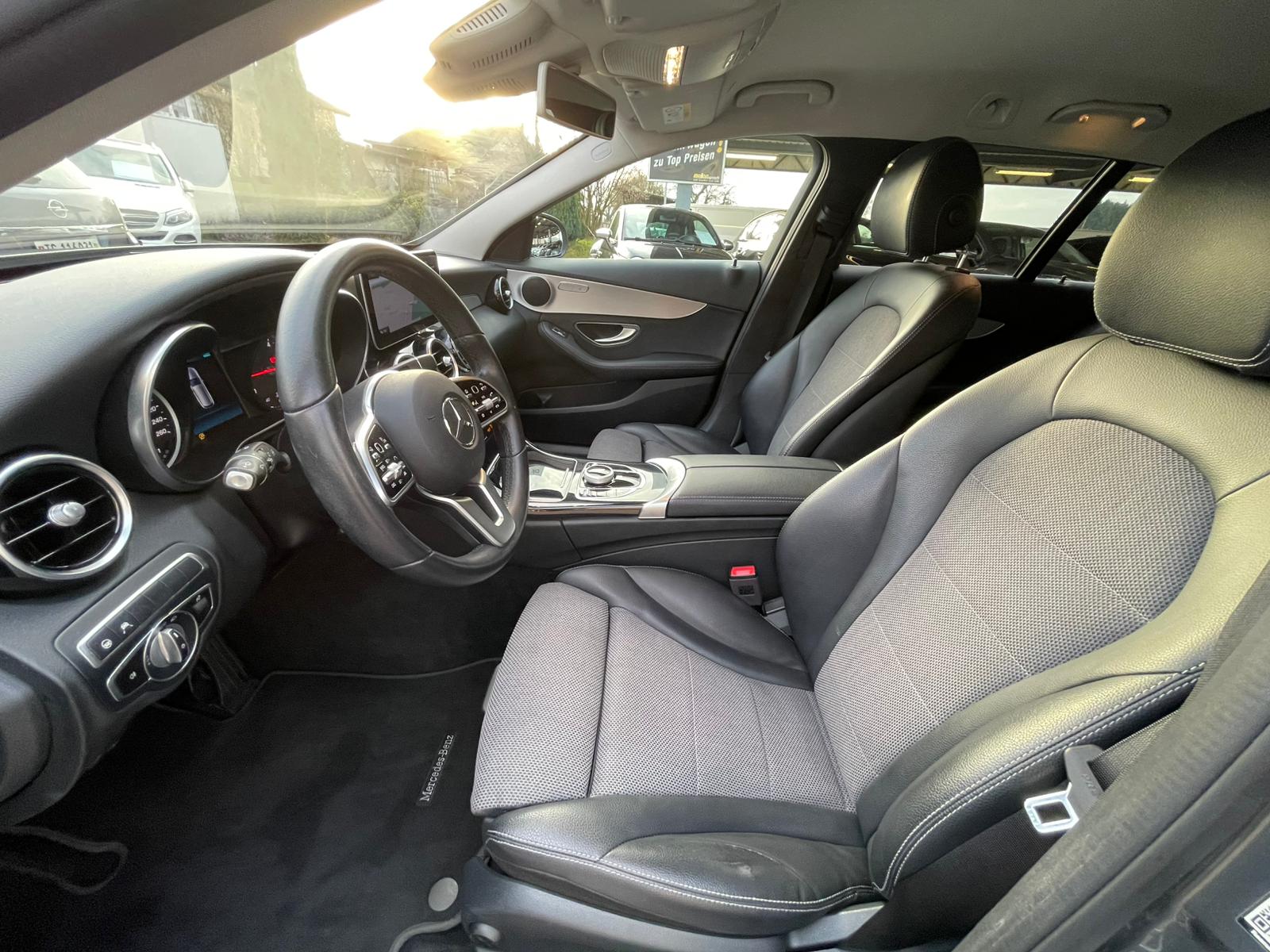 MERCEDES-BENZ C 220 d Swiss Star Avantgarde 4M 9G-Tronic-image-12