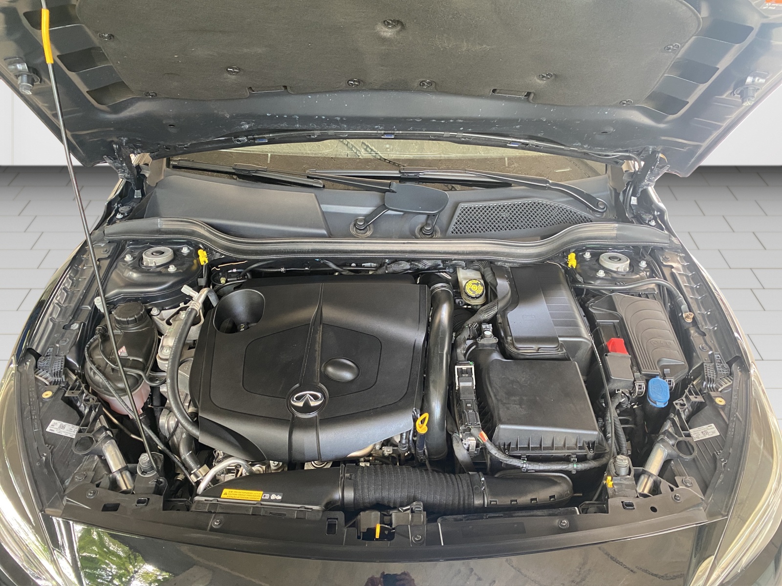 INFINITI Q30 2.2d Luxe AWD DCT-image-20