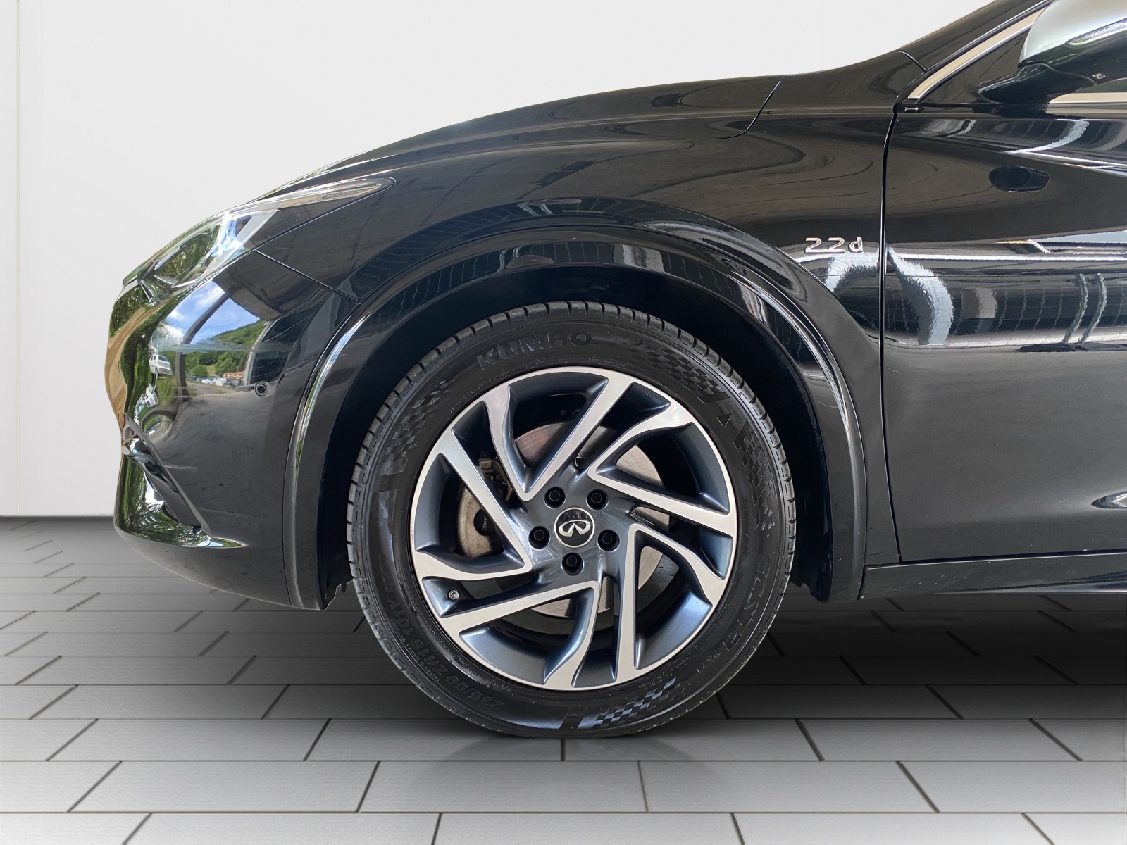 INFINITI Q30 2.2d Luxe AWD DCT-image-19