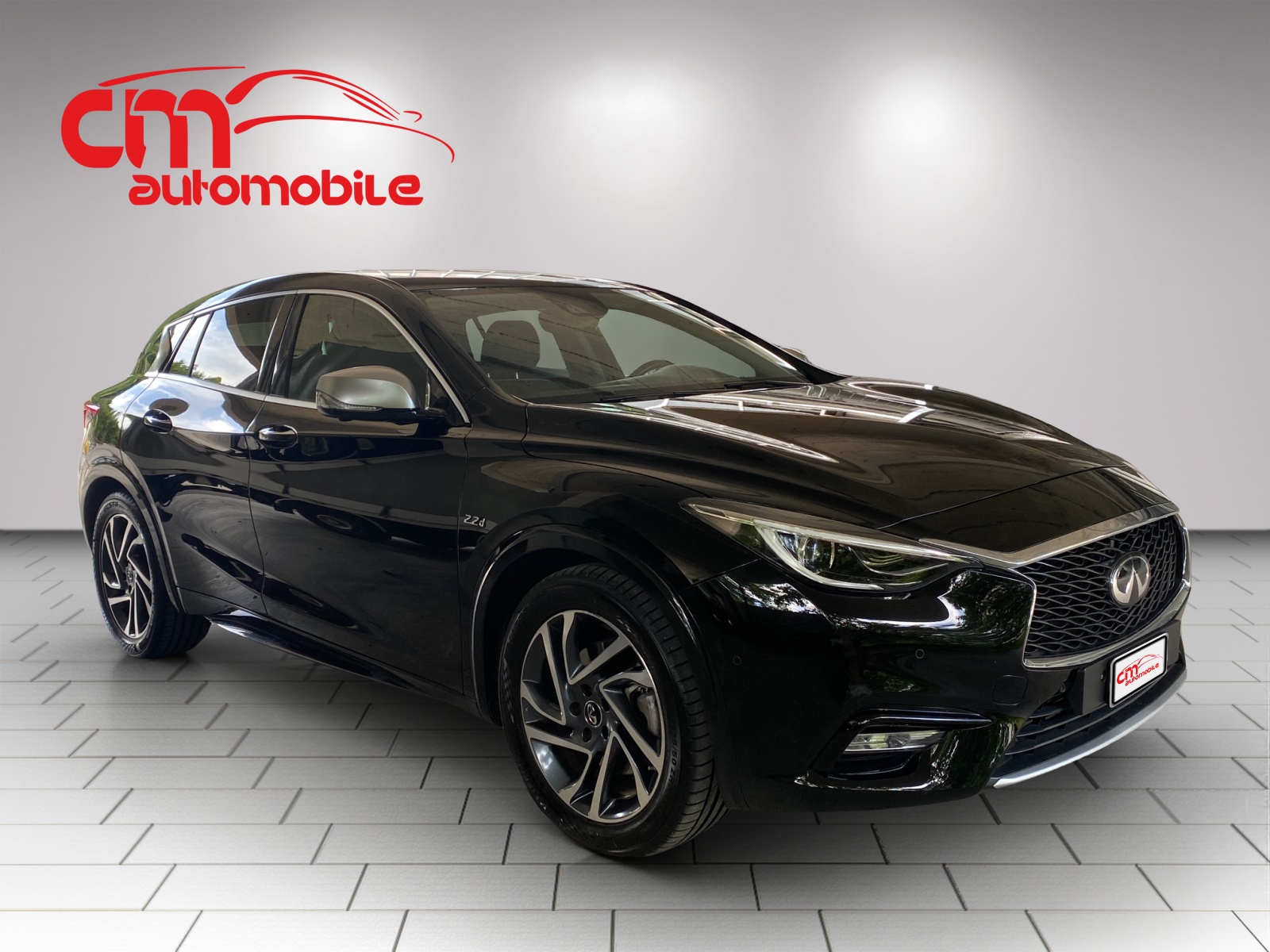 INFINITI Q30 2.2d Luxe AWD DCT-showroom-element-3