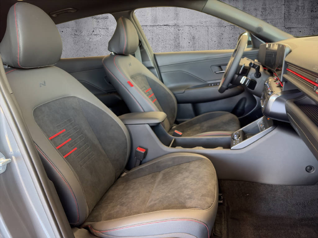 HYUNDAI Kona 1.6 GDi Hybrid N-Line-image-12