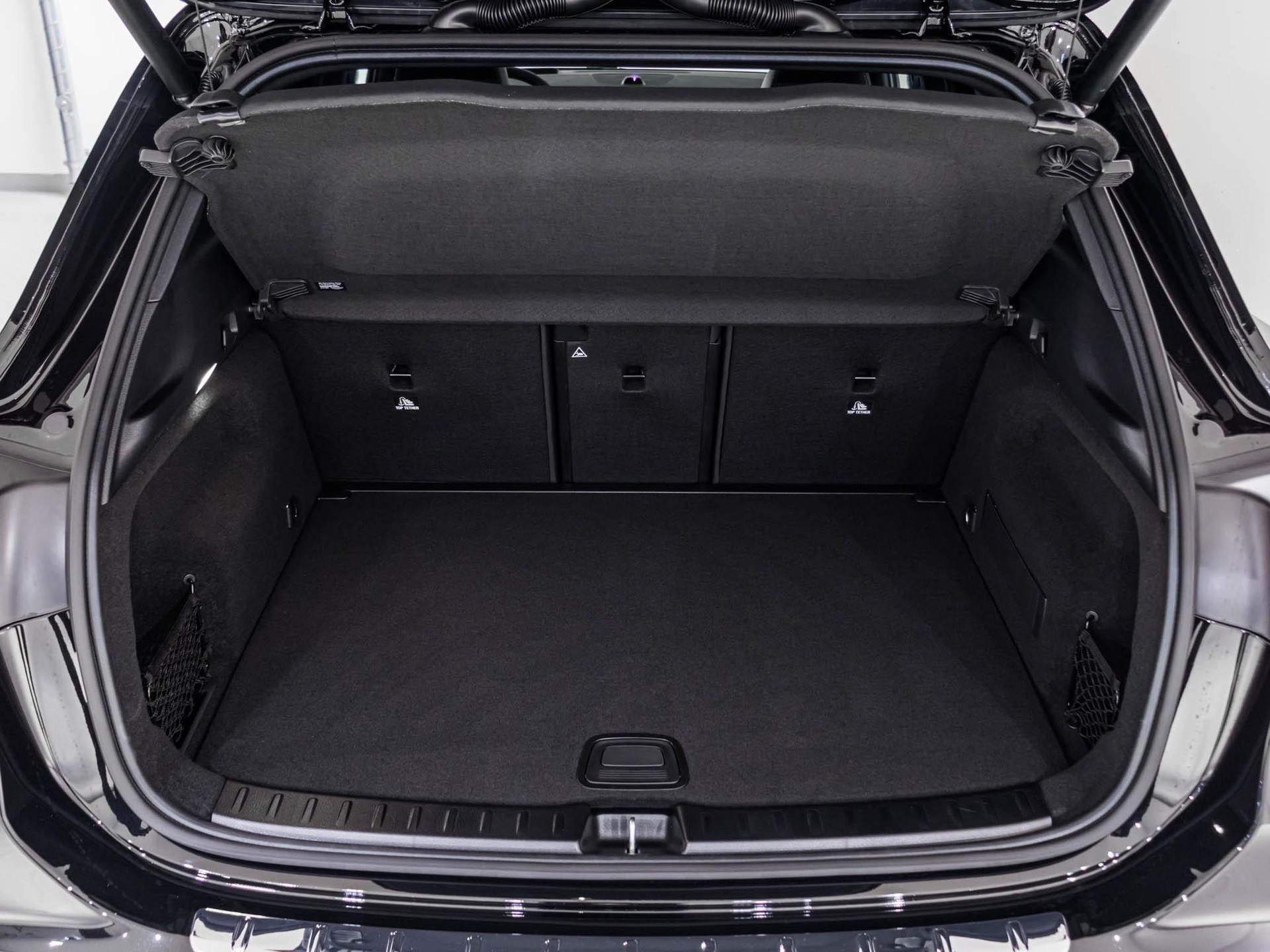 MERCEDES-BENZ GLA 220 d 4MATIC "Swiss Star"-image-13
